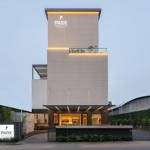 https://park-suites-by-radisson-east-fort-inn.kerala-hotels.net